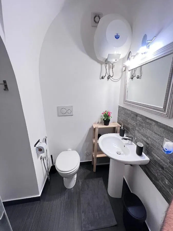 Casa Vacanza Ti Ospito Io Catania 0*,  Italy